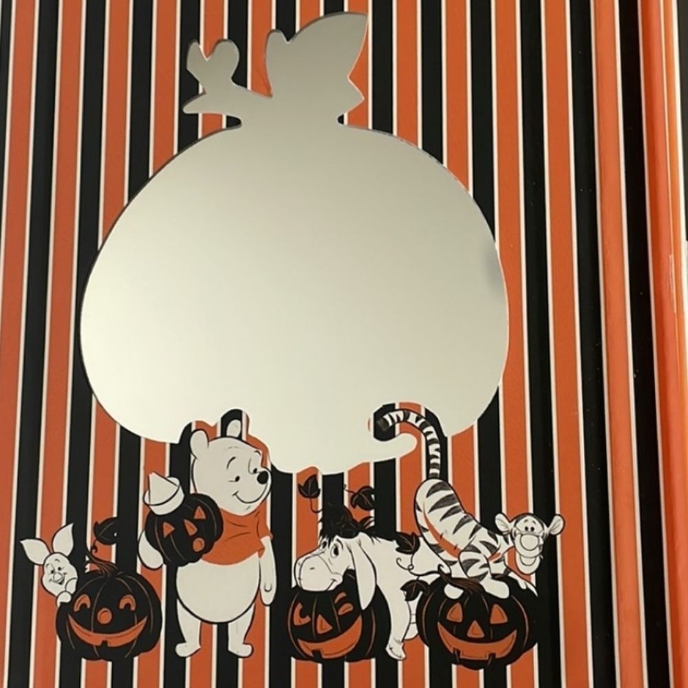 Taste Beauty Winnie The Pooh Happy Halloween Eyeshadow Palette - Picture 7 of 7